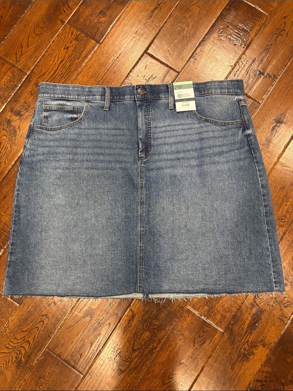 Terra & Sky Women’s Knee Length Classic Blue Denim Skirt Plus Size 24W NEW